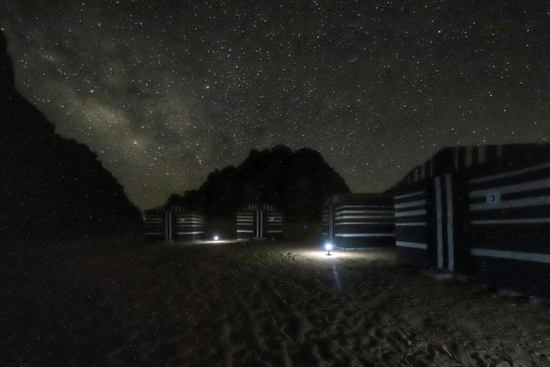 Bedouin Memories Camp Hotel Wadi Rum Eksteriør billede